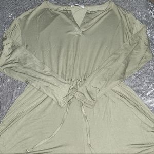 BNWOT Ces Femme Boutique Light Olive Green Long Sleeve Tie Waist Short Romper.